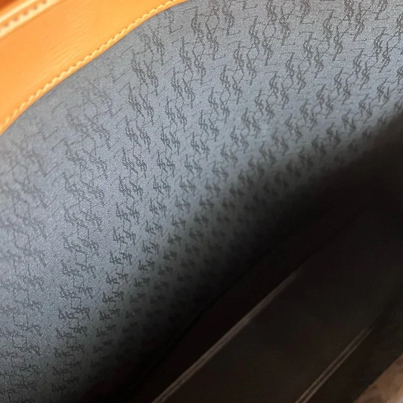 Yves Saint Laurent Business Bag. - Picture 11 of 12